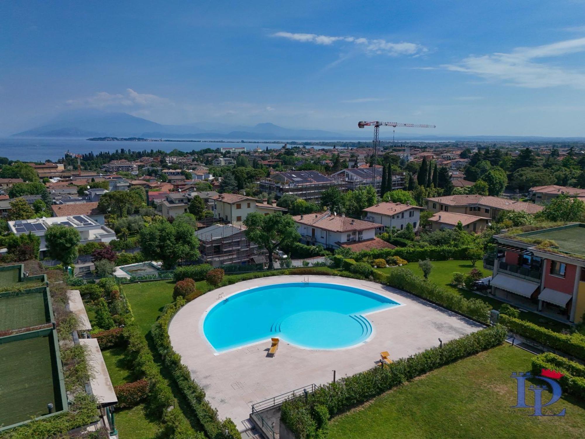 Desenzanoloft Official Partner Marriott Homes & Villas - Paradise Lake View In A 5 Pools Exclusive Residence Desenzano del Garda Ngoại thất bức ảnh
