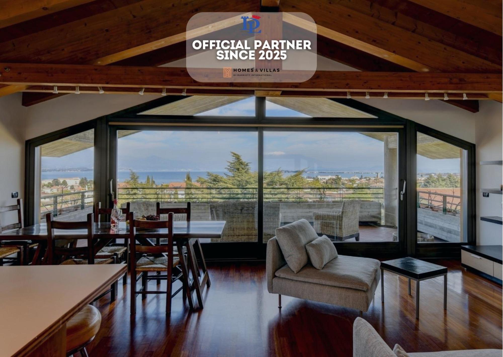 Desenzanoloft Official Partner Marriott Homes & Villas - Paradise Lake View In A 5 Pools Exclusive Residence Desenzano del Garda Ngoại thất bức ảnh